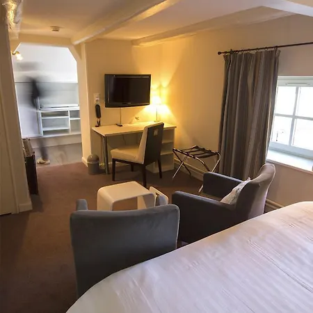 Restaurant Les Alisiers Otel 3*