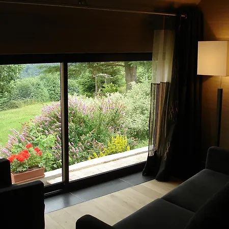 ホテル Restaurant Les Alisiers