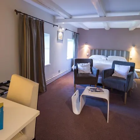 Otel Restaurant Les Alisiers