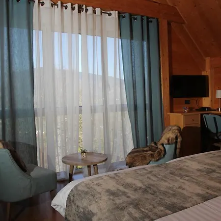 Otel Restaurant Les Alisiers