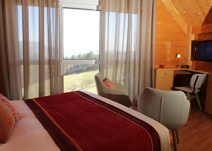 酒店 Restaurant Les Alisiers 拉博特洛埃