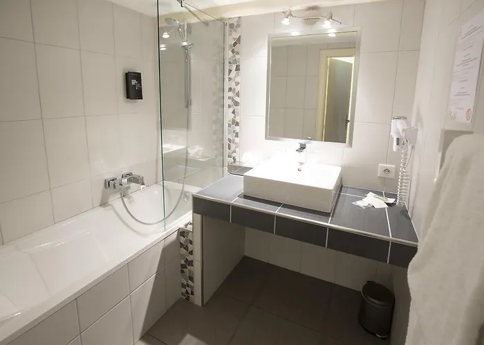 Restaurant Les Alisiers 3* 拉博特洛埃